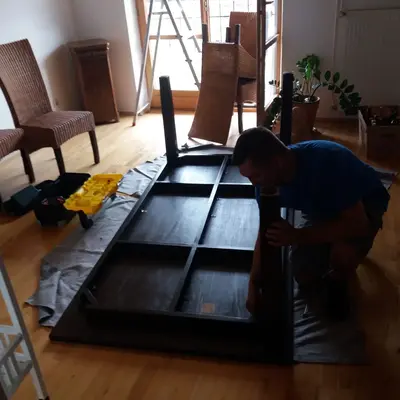 Möbelabbau München - Demontage von Schränken beim Umzug